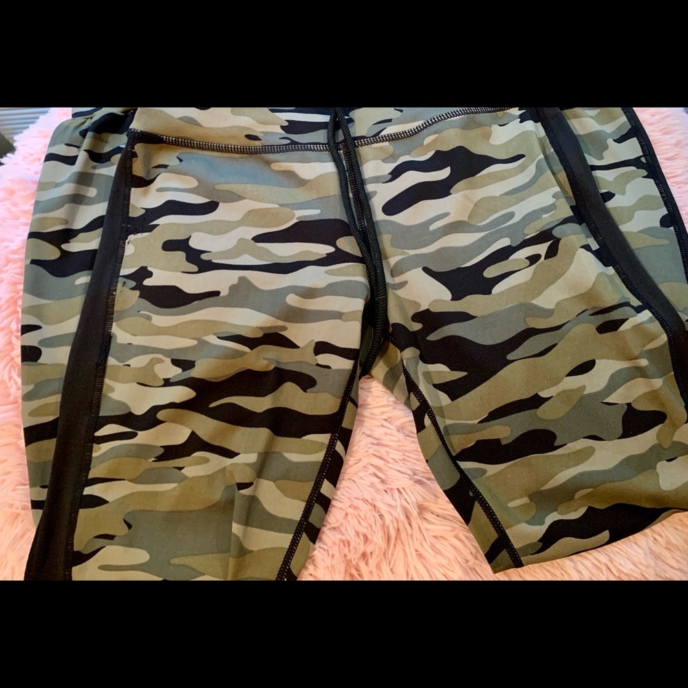 Camo Side Stripe Jogger Draw String Fit Pant Small - image 3